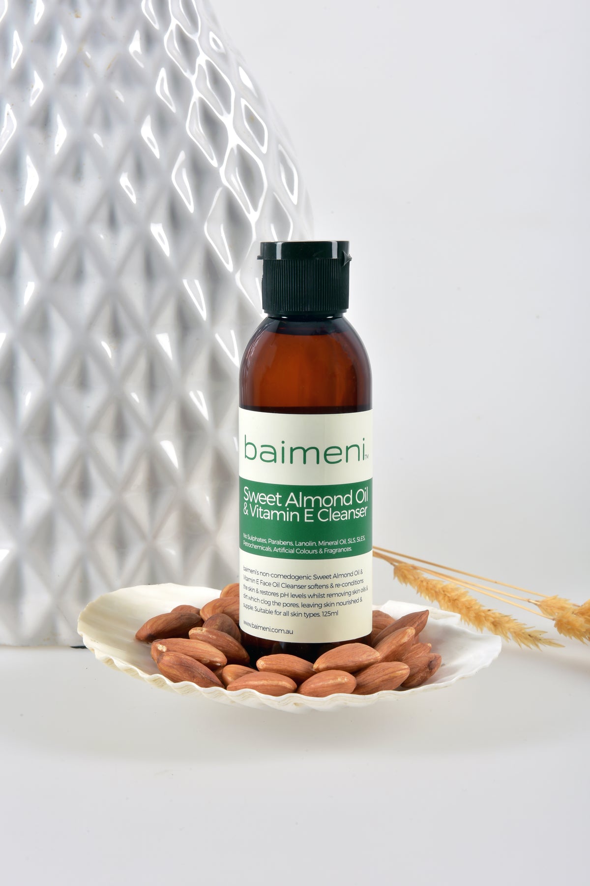Sweet Almond Oil & Vitamin E Cleanser 125ml